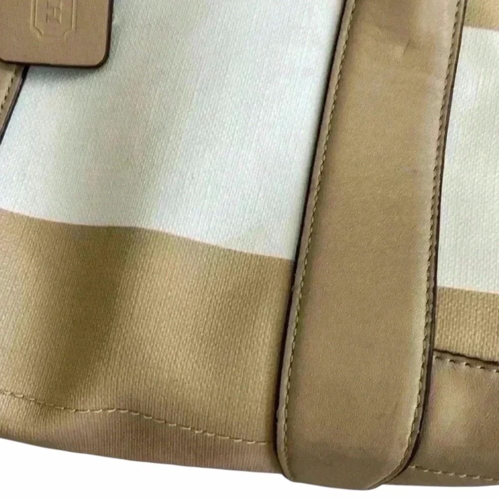 Coach purse - Picture 7 of 9